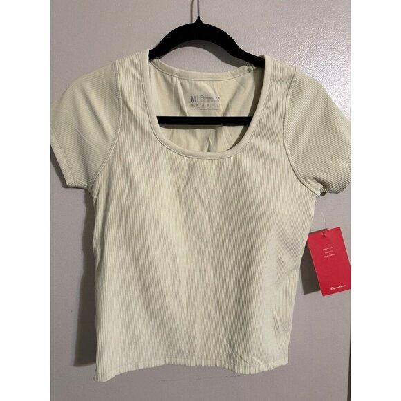 Enerbloom Light Green cropped short sleeve‎ athletic shirt - medium - NWT - Picture 1 of 8